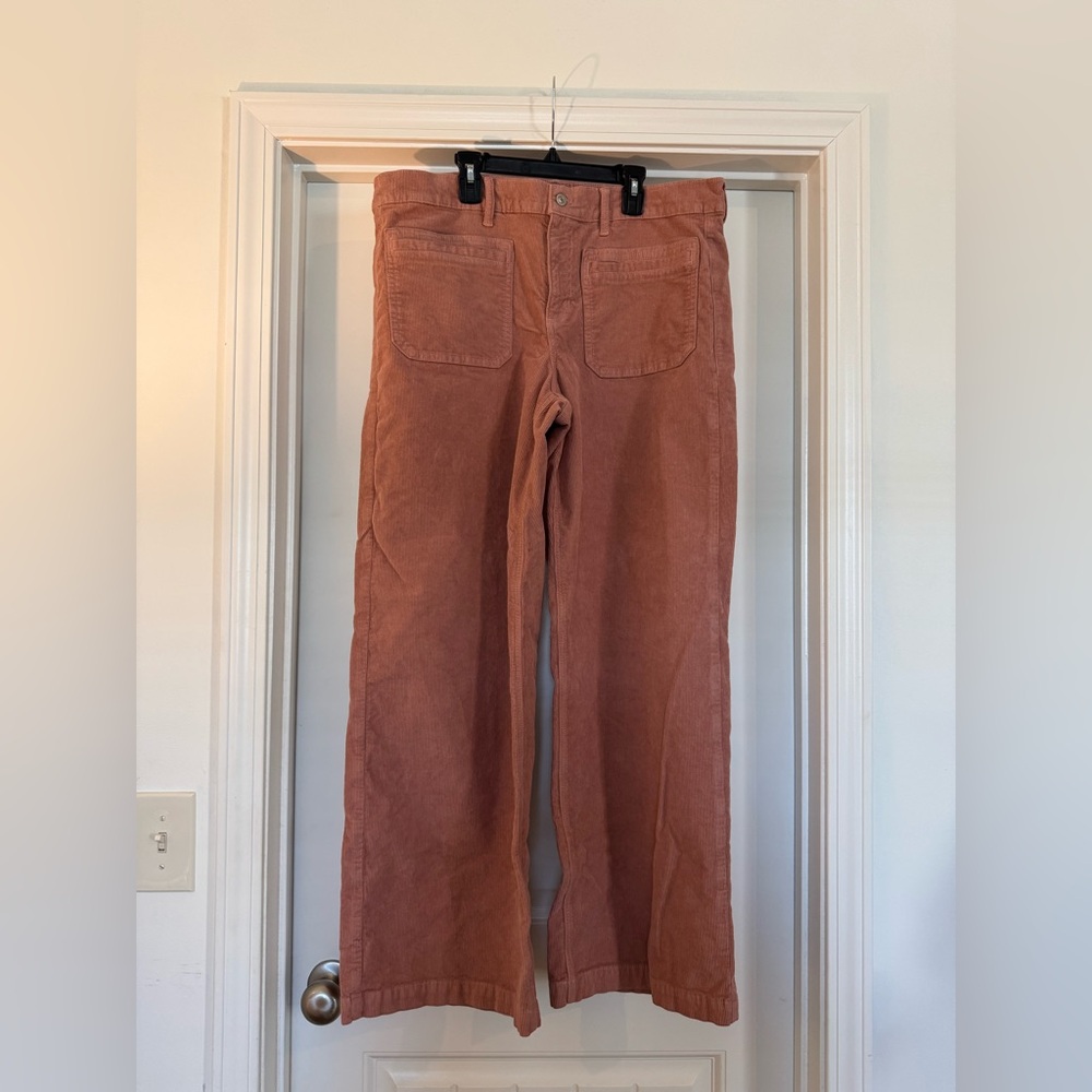American Eagle pink low rise wide leg Corduroy Pants